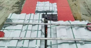 大庆 芝麻白仿形加直形路沿石出货日常