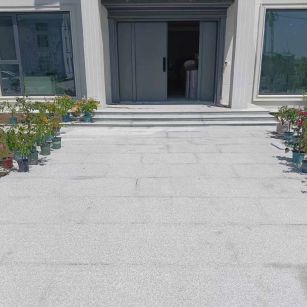 大庆 芝麻白花岗岩地铺石地面铺装