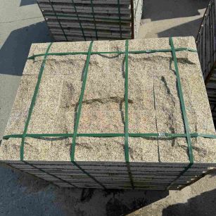 大庆 黄金麻花岗岩石材自然面蘑菇石成品