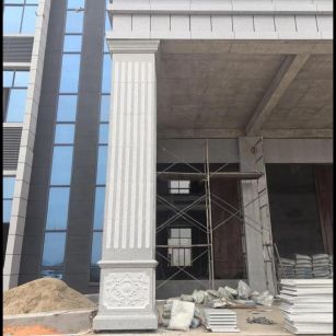 大庆 芝麻白光面花岗岩门楼大柱（罗马柱）配雕花底座