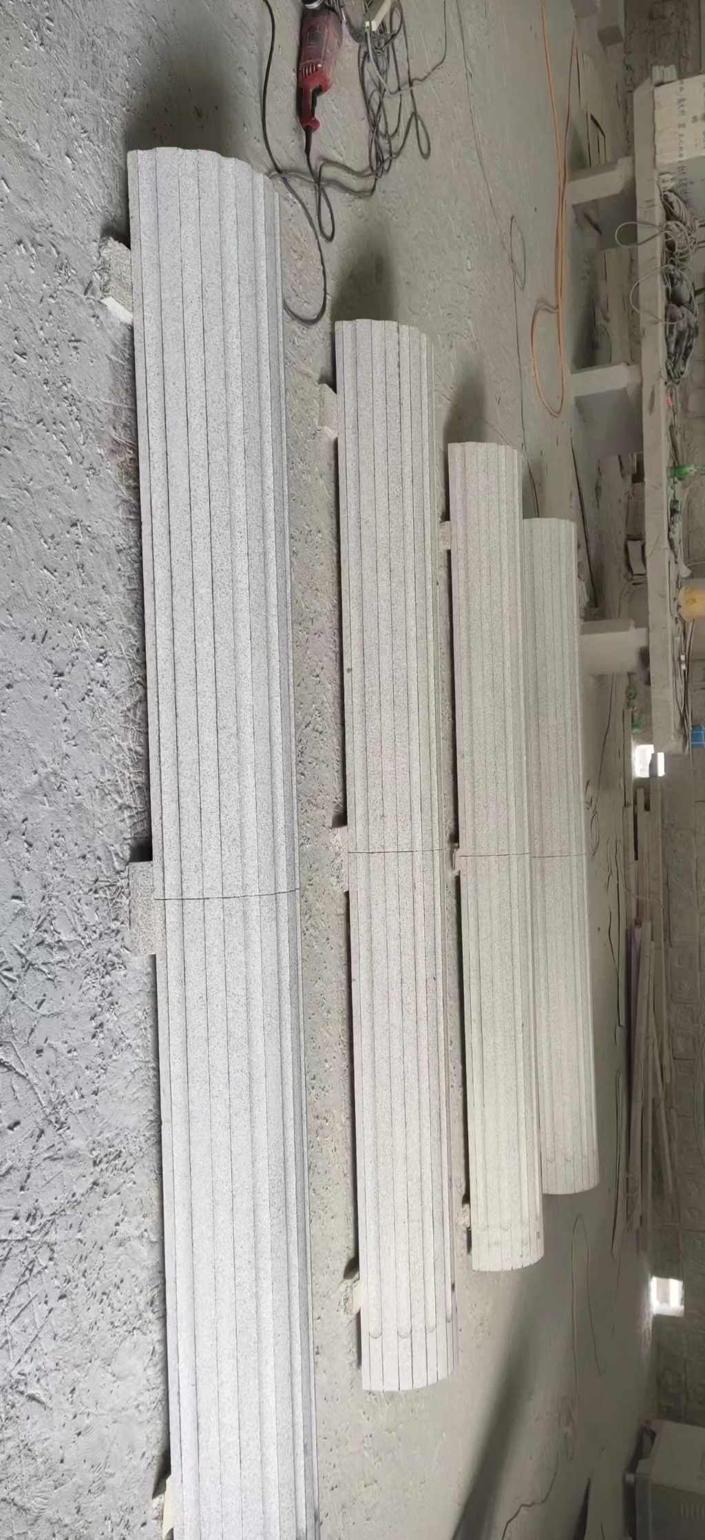 大庆 花岗岩厂家带你看白麻花岗岩门楼大柱柱皮