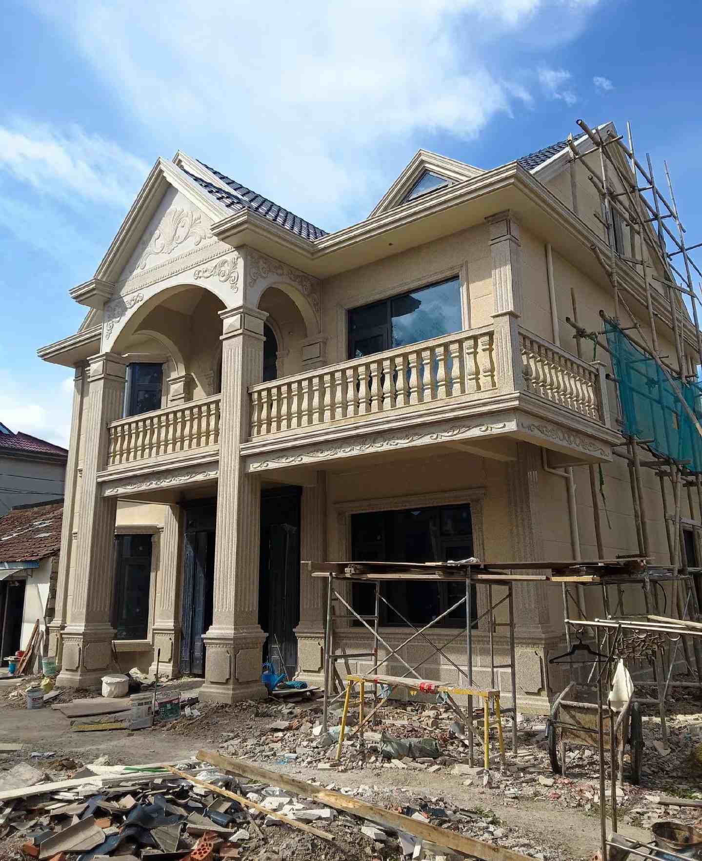 大庆 黄金麻花岗岩石材私人别墅雕花门楼柱阳台栏杆