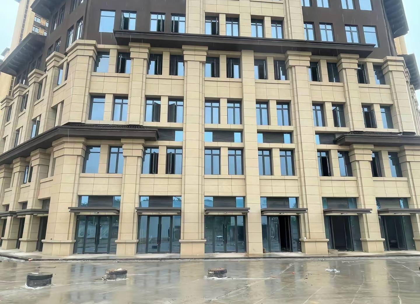 大庆 黄金麻花岗岩荔枝面小区外墙干挂