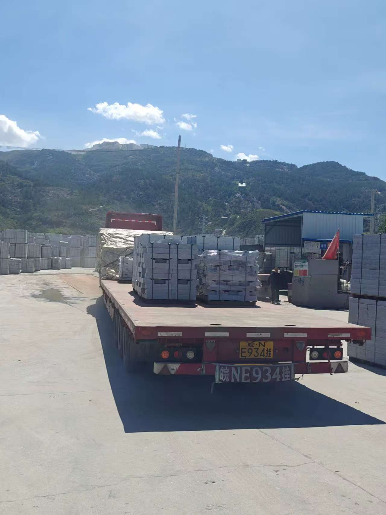 大庆 芝麻白仿形路沿石，直形路沿石