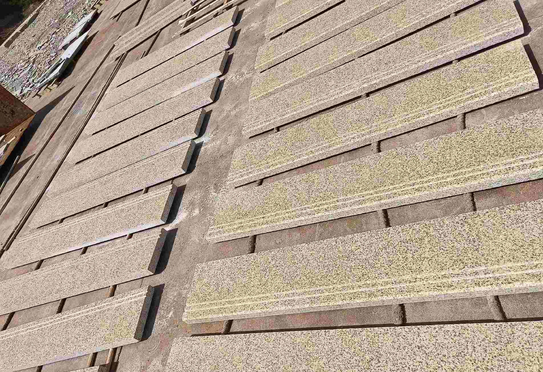 大庆 黄金麻花岗岩光面楼梯踏步