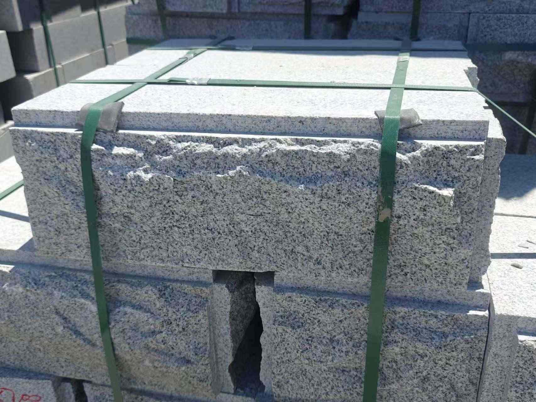 大庆 芝麻白花岗岩自然面成品