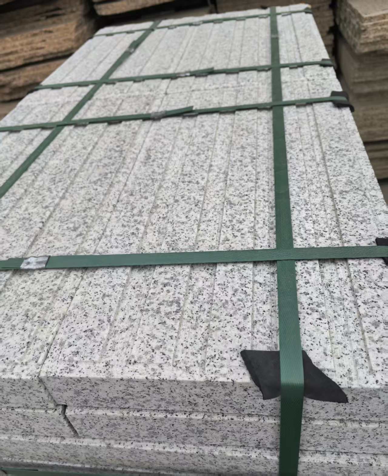 大庆 白麻花岗岩直行盲道石，盲条，地铺石