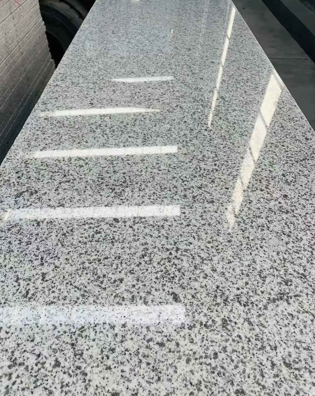 大庆 白麻花岗岩光面毛板